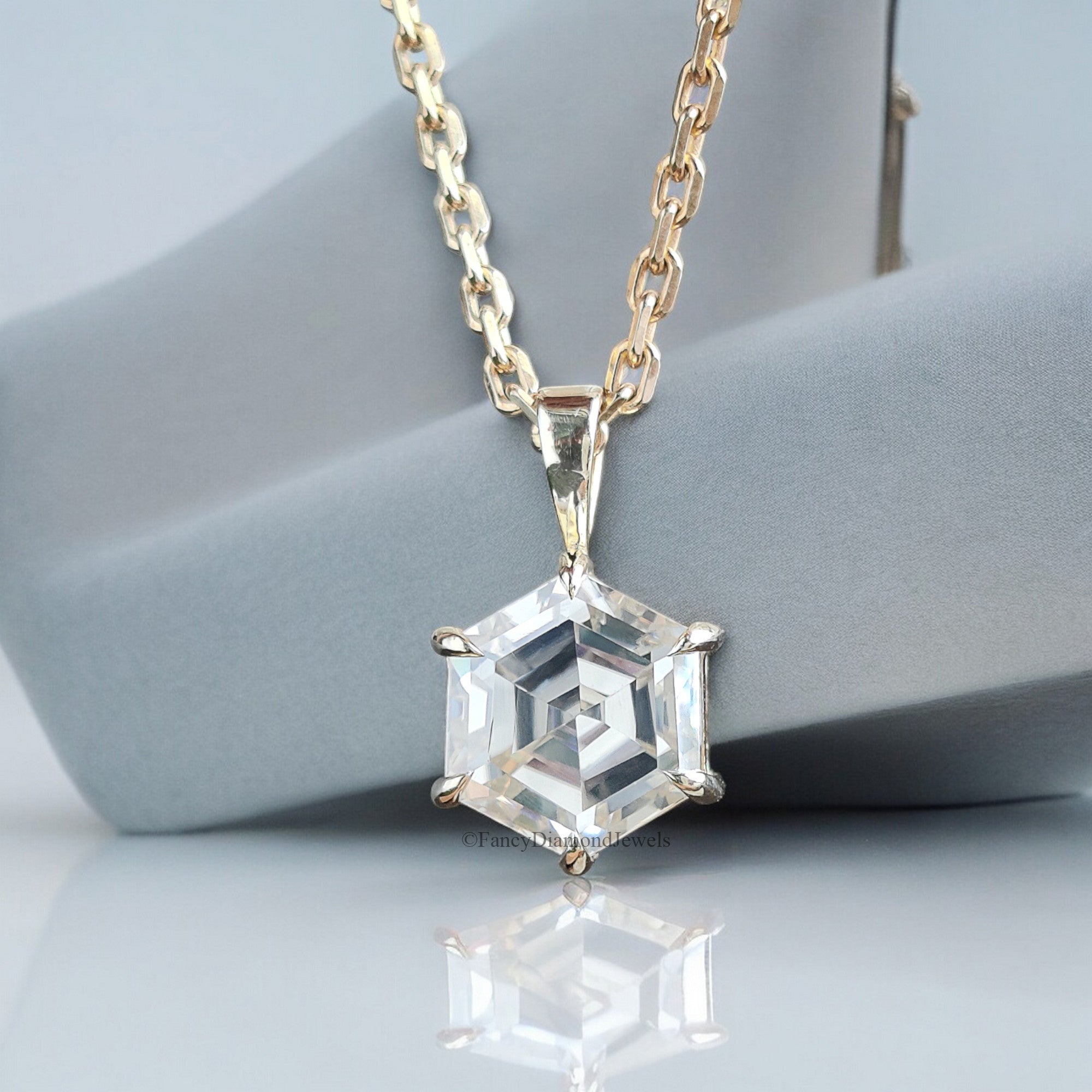 Antique Moissanite Pendant 2.55 CT Hexagon Cut Yellow Gold Handmade Jewelry Six Pointed Claw Prong Setting Pendant Solitaire Pendant FD190