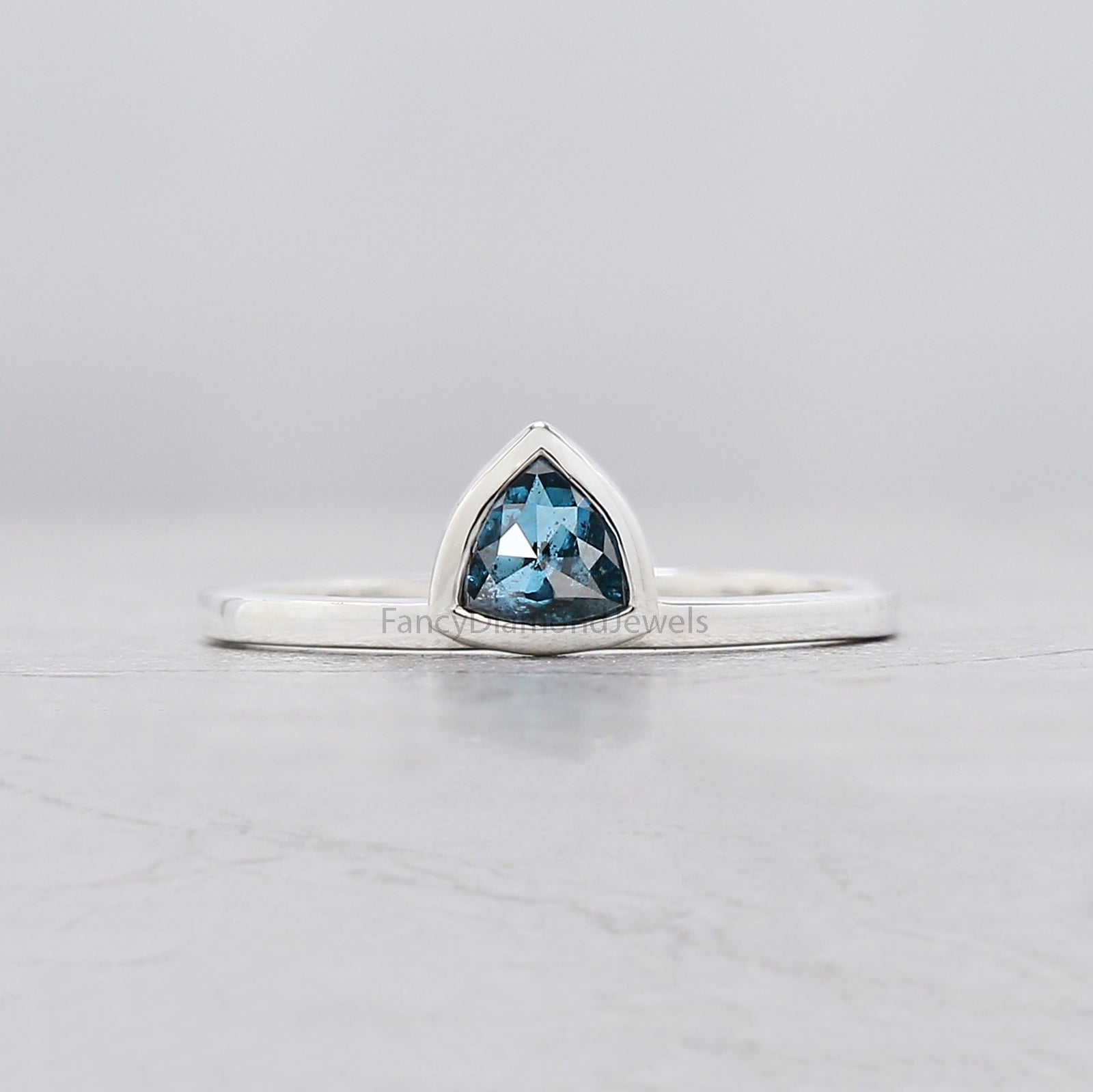 Triangle Blue Color Diamond Ring, Blue Color Triangle Diamond Engagement Ring, Triangle Diamond Ring, Triangle Bridal Ring Set KD1098