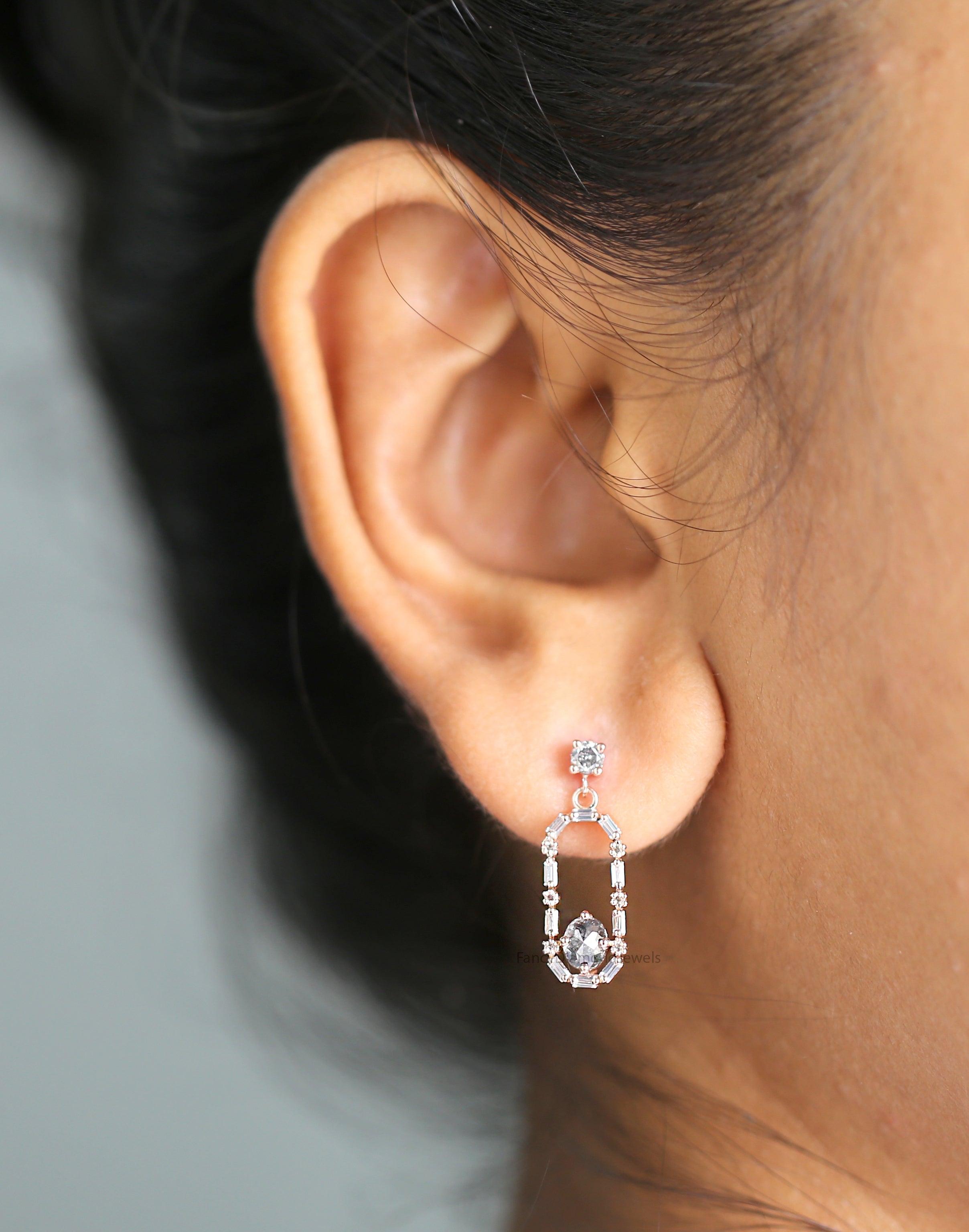 Oval Salt And Pepper Diamond Earring, Oval Shape Earring, Prong Earring, Engagement Earring, Earlobe Earrings, Earrings Jewelry, KDL502
