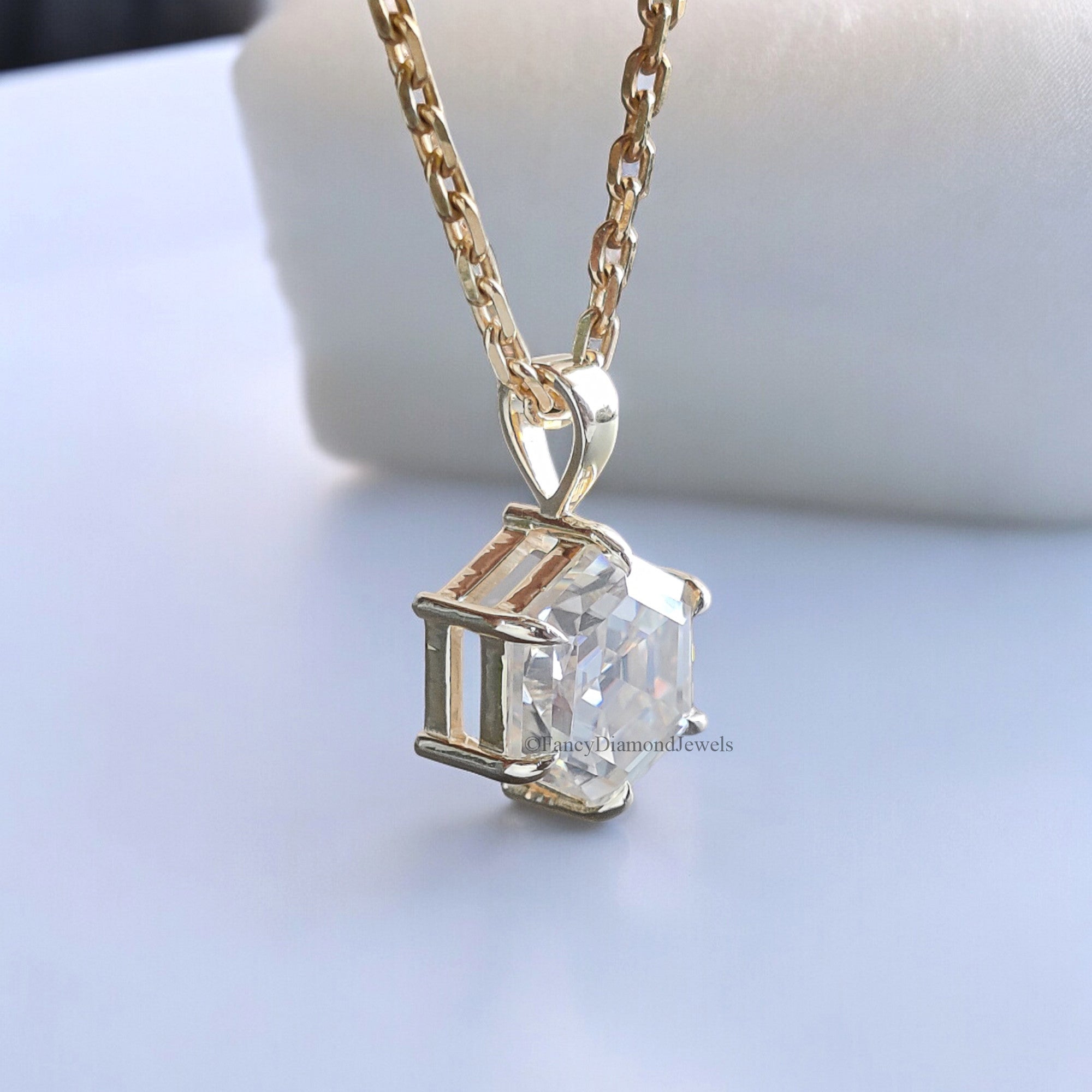 Antique Moissanite Pendant 2.55 CT Hexagon Cut Yellow Gold Handmade Jewelry Six Pointed Claw Prong Setting Pendant Solitaire Pendant FD190